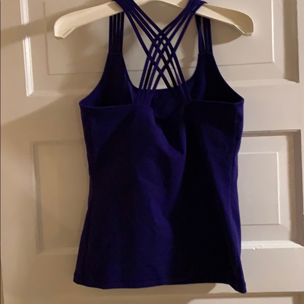 Work out top - Picture 2 of 3